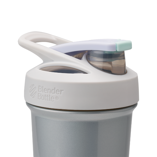 The Shaker Club - Stainless Sleek - IA0O